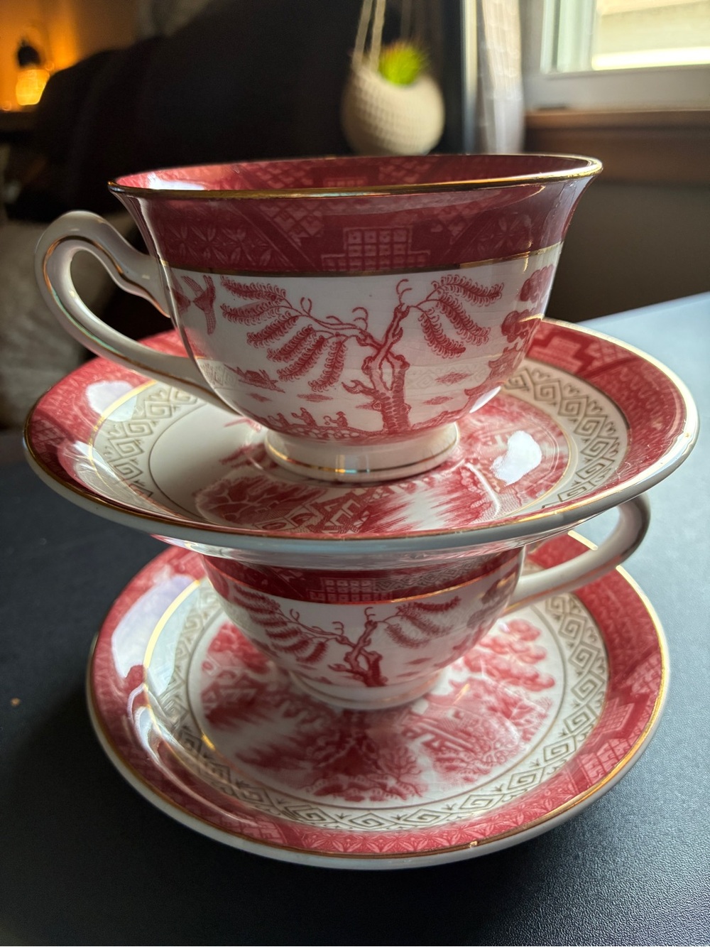Vintage Red willow 2 teacups and 2 saucers nikko